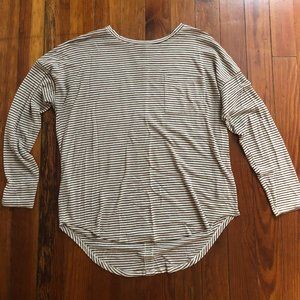 Old Navy Knit Long Sleeved Tee